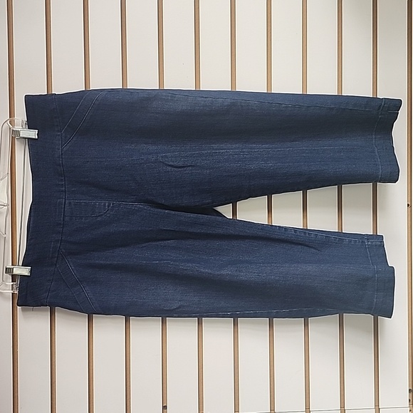 Alia Pants - Alia capri jeggings